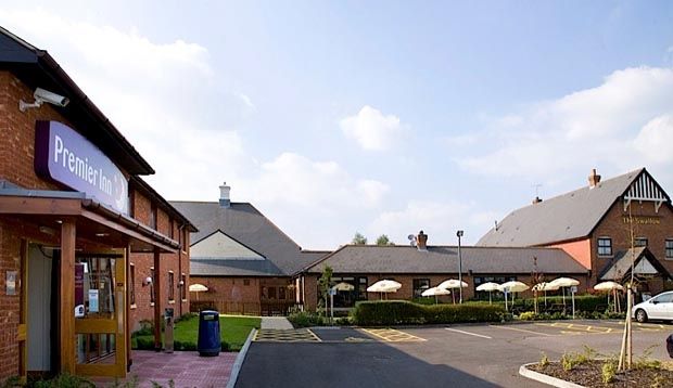 Premier South East Hotel 3*